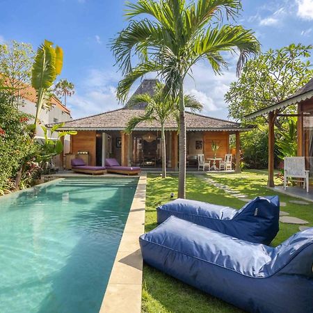 Villa Du Bah - Family Gateway 3Br Villa 12Min To Beach With Private Pool And Parking Kerobokan Exterior foto